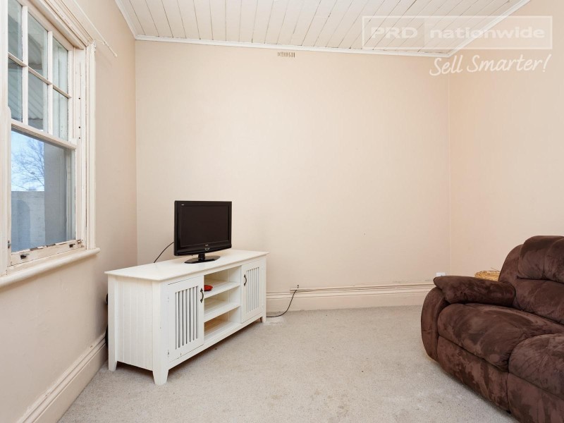 172 Gurwood Street, Wagga Wagga NSW 2650