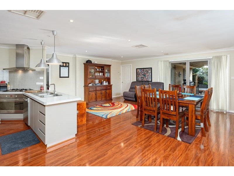 12 Birri Place, Glenfield Park NSW 2650