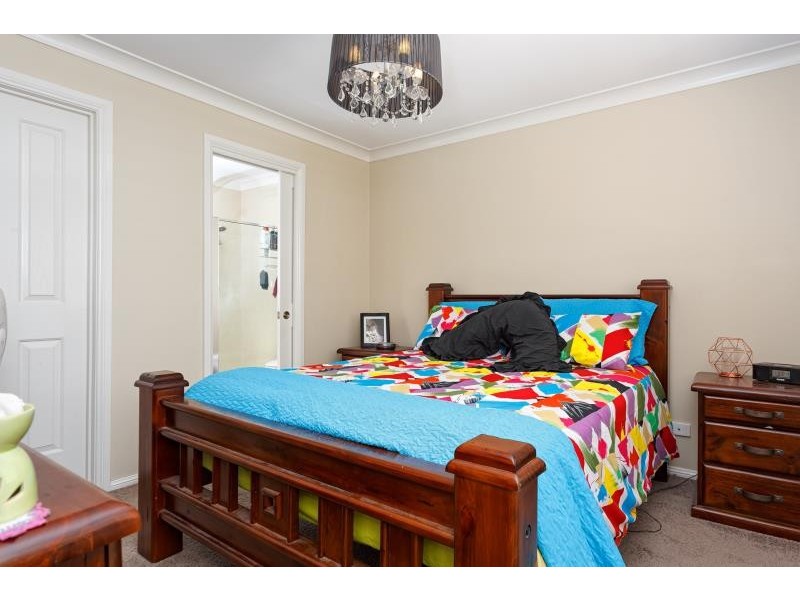 12 Birri Place, Glenfield Park NSW 2650