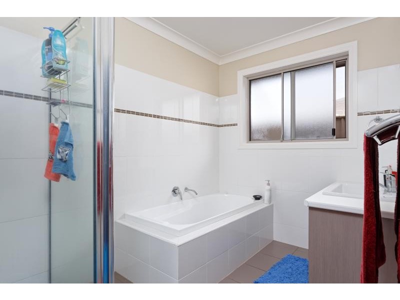 12 Birri Place, Glenfield Park NSW 2650