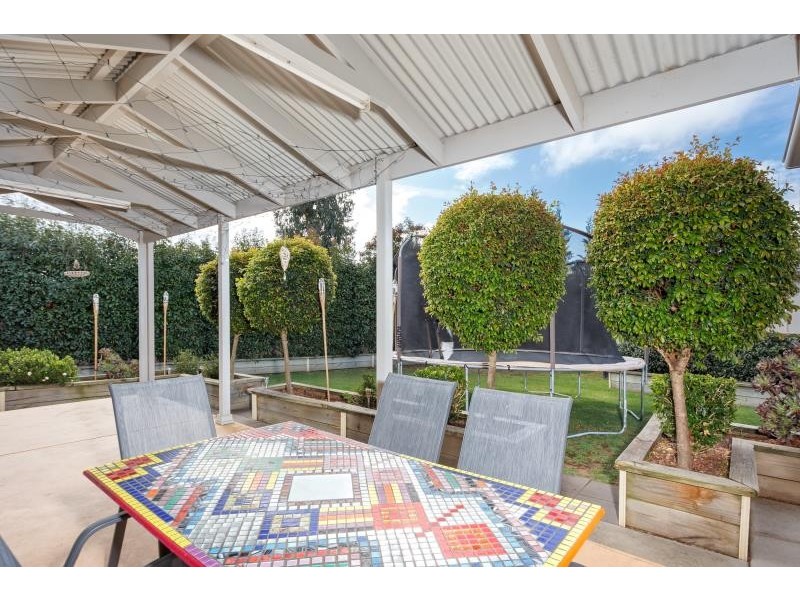 12 Birri Place, Glenfield Park NSW 2650