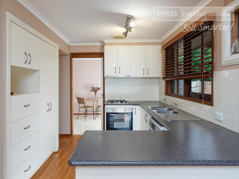 1 Ilex Street, Lake Albert NSW 2650
