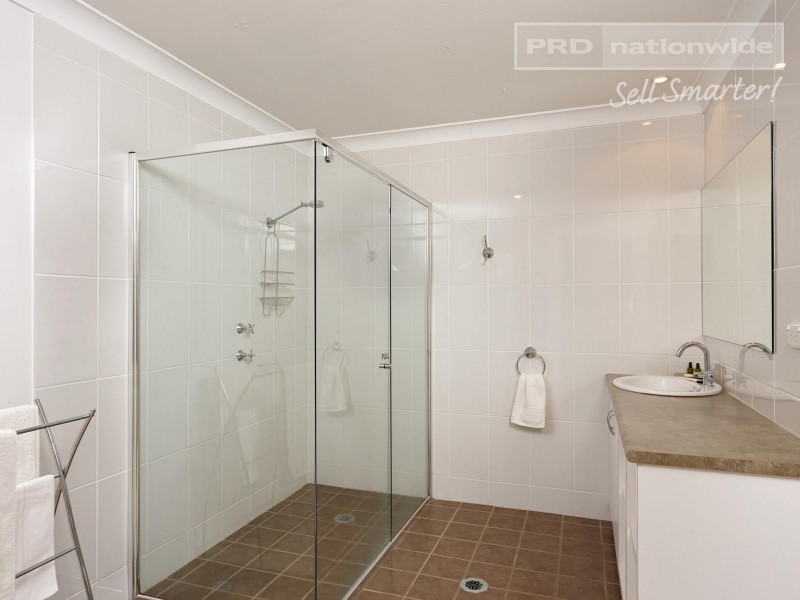 86 Peter Street, Wagga Wagga NSW 2650