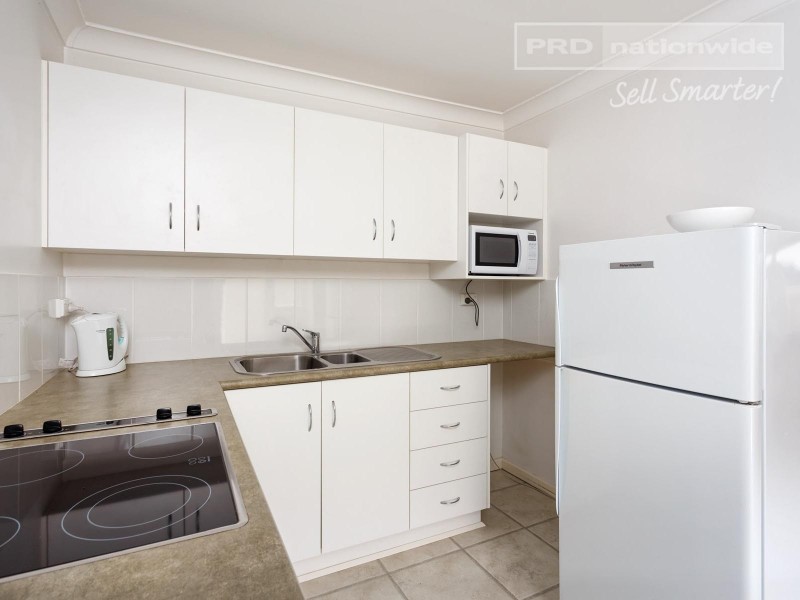 86 Peter Street, Wagga Wagga NSW 2650