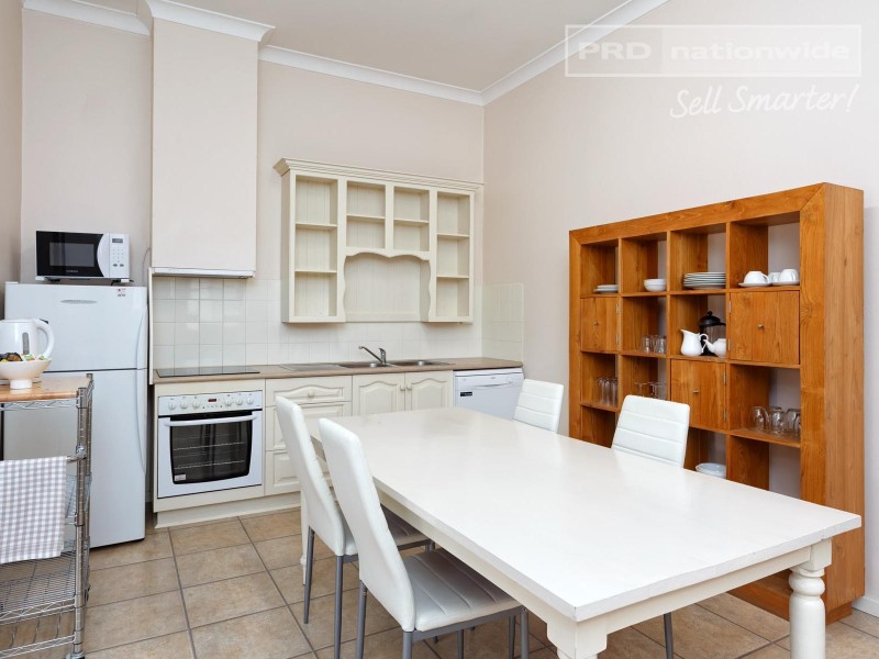 86 Peter Street, Wagga Wagga NSW 2650