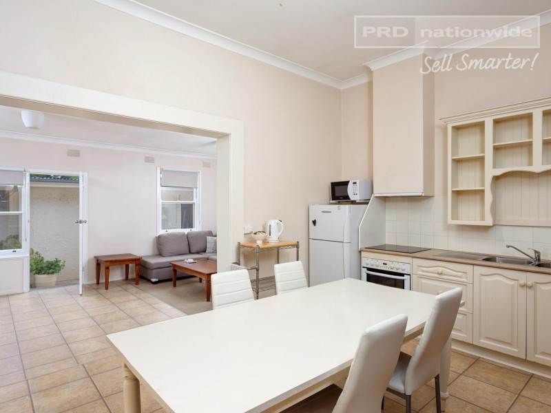 86 Peter Street, Wagga Wagga NSW 2650