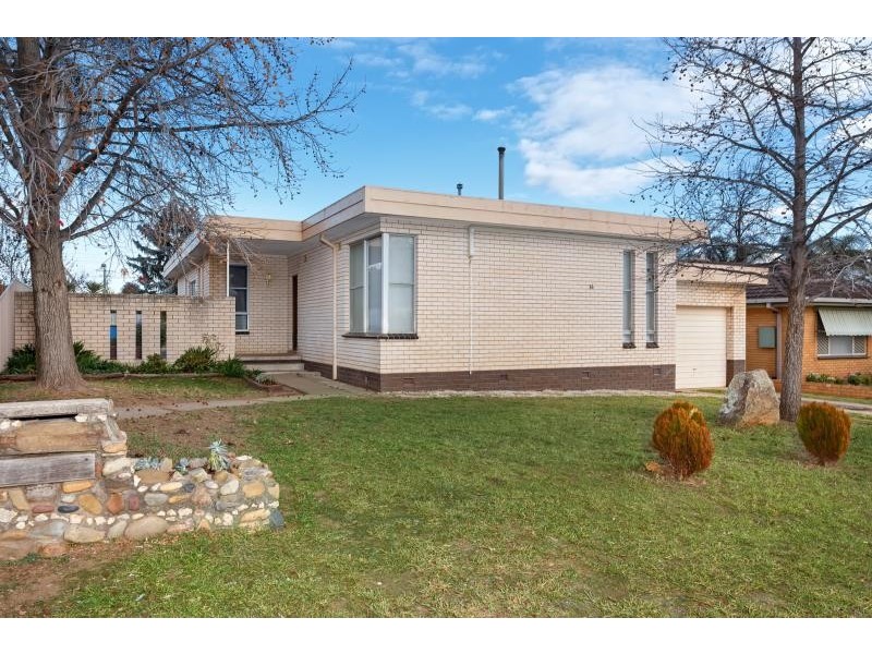 36 Walteela Avenue, Mount Austin NSW 2650