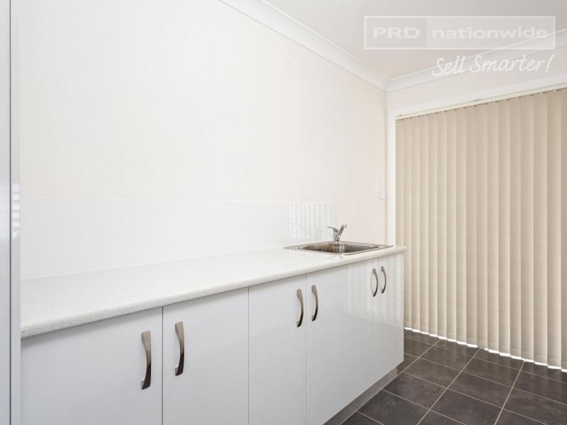 18 Rainbow Drive, Estella NSW 2650