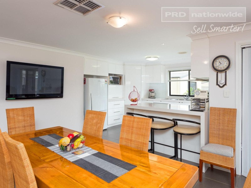 20 Warambee Street, Glenfield Park NSW 2650