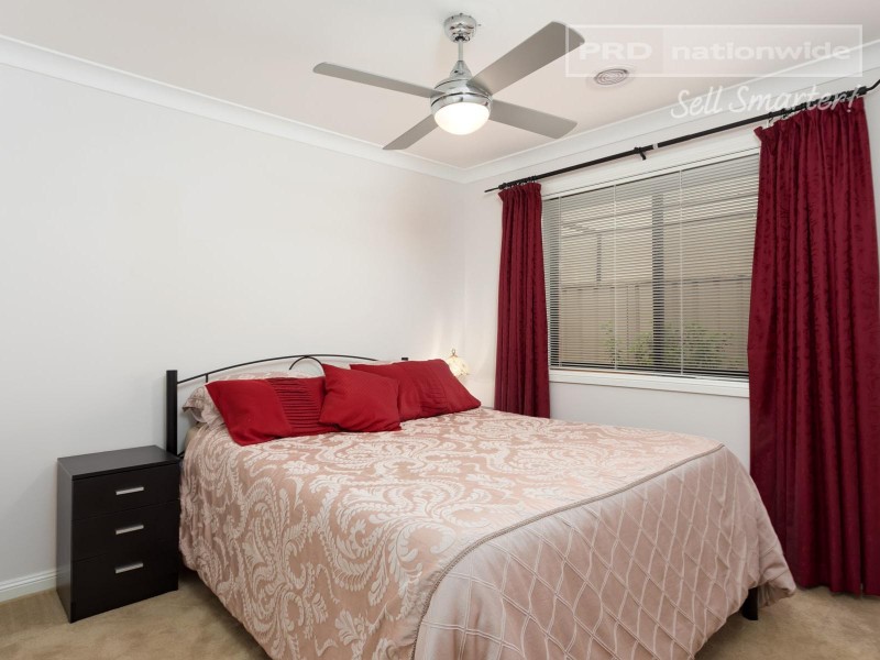 20 Warambee Street, Glenfield Park NSW 2650