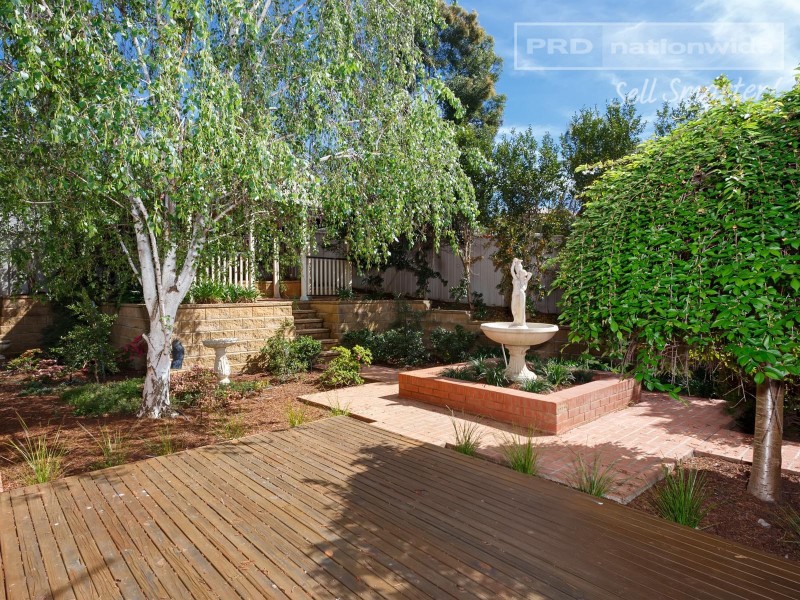 10 Patamba Street, Kooringal NSW 2650