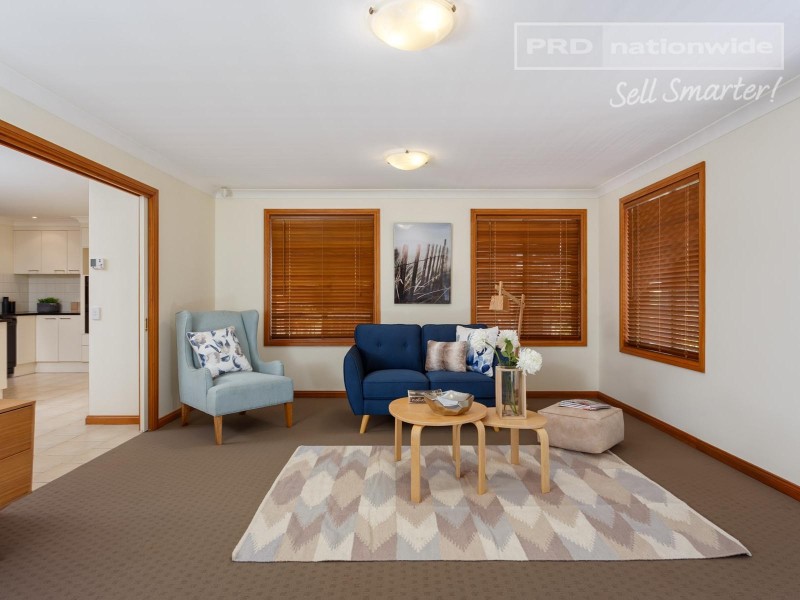 10 Patamba Street, Kooringal NSW 2650