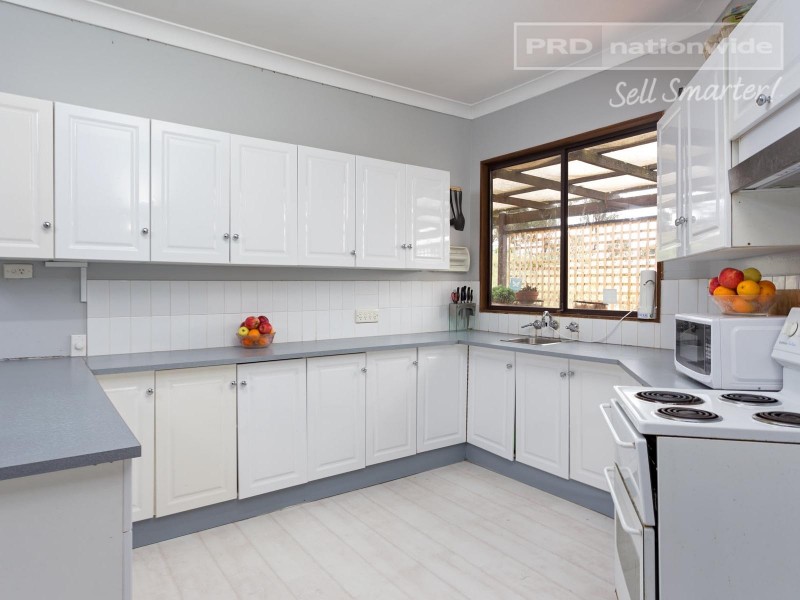 4 Myrtle Street, Tarcutta NSW 2652