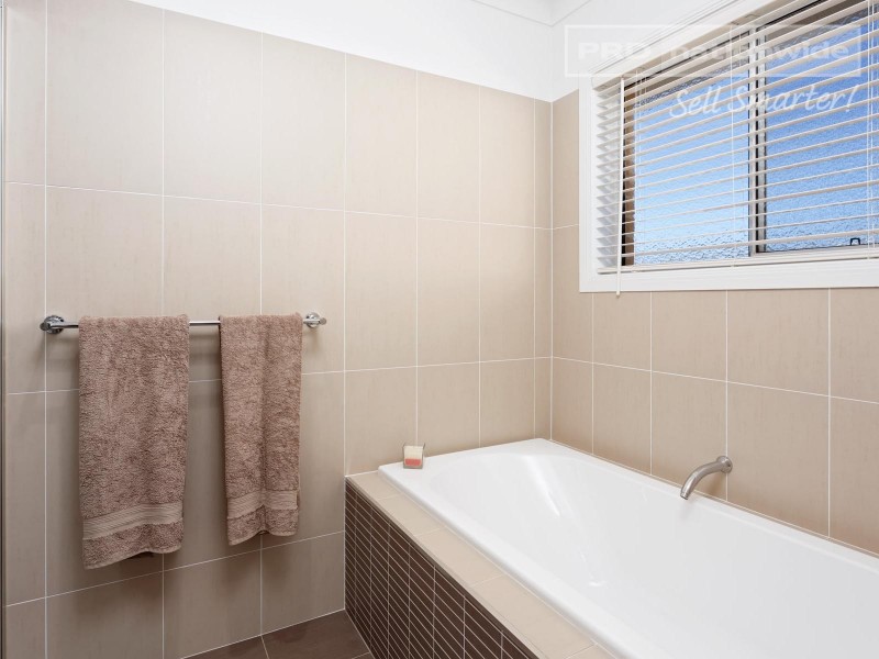 46 Balala Crescent, Bourkelands NSW 2650