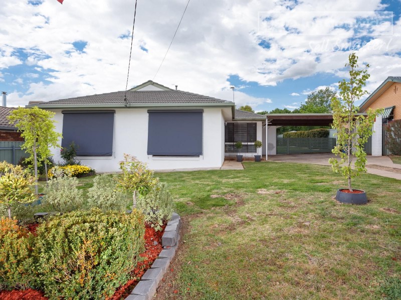 21 Truman Avenue, Tolland NSW 2650