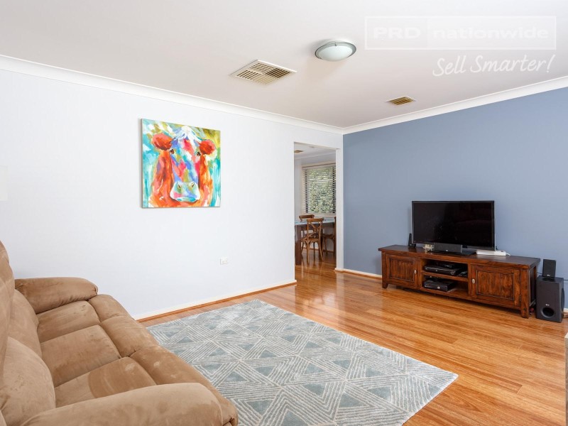 21 Truman Avenue, Tolland NSW 2650