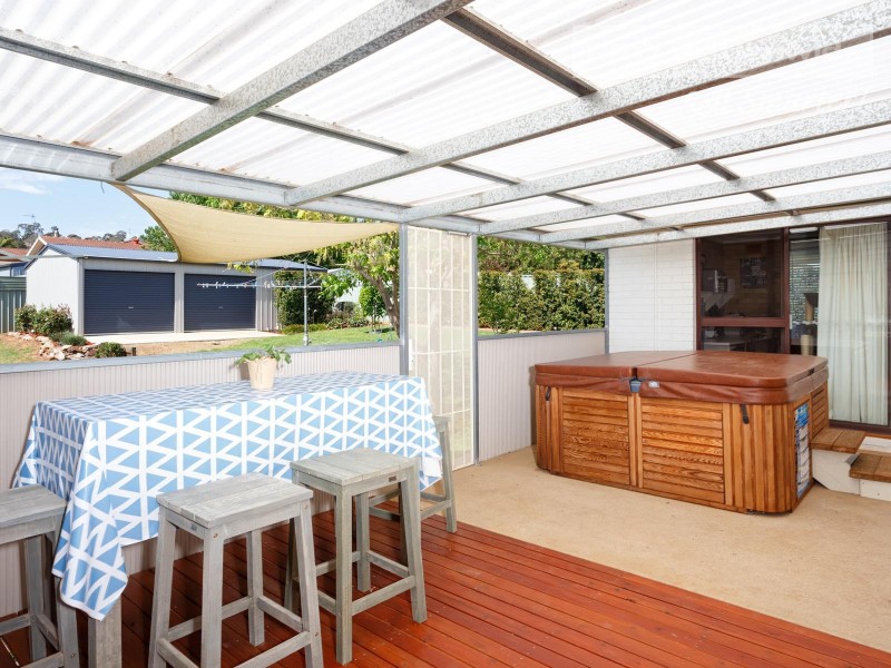 21 Truman Avenue, Tolland NSW 2650