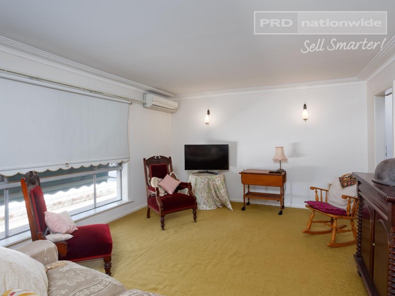 19 Vasey Street, Ashmont NSW 2650