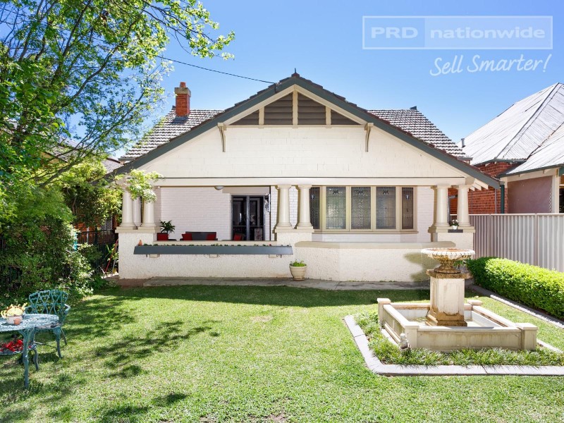 63 Gurwood Street, Wagga Wagga NSW 2650