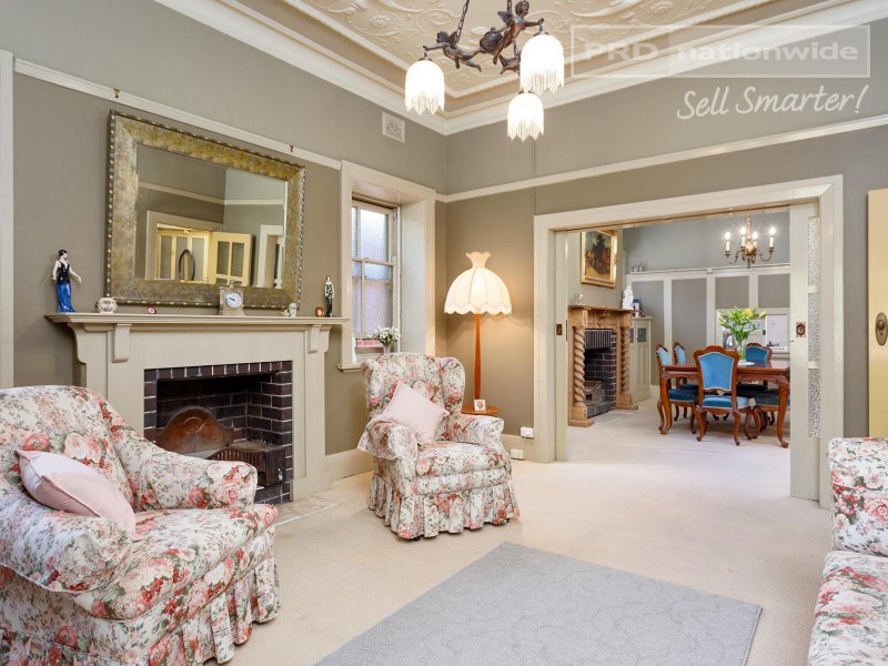 63 Gurwood Street, Wagga Wagga NSW 2650