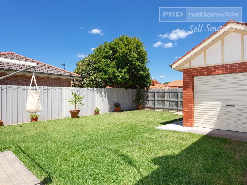 30/11-13 Crampton Street, Wagga Wagga NSW 2650