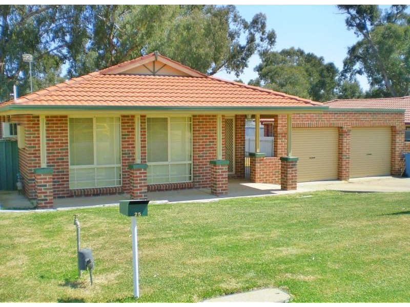 25 Swan Street, Ashmont NSW 2650