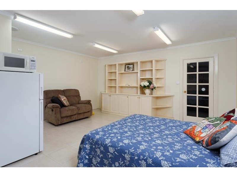 12a Patamba Street, Kooringal NSW 2650