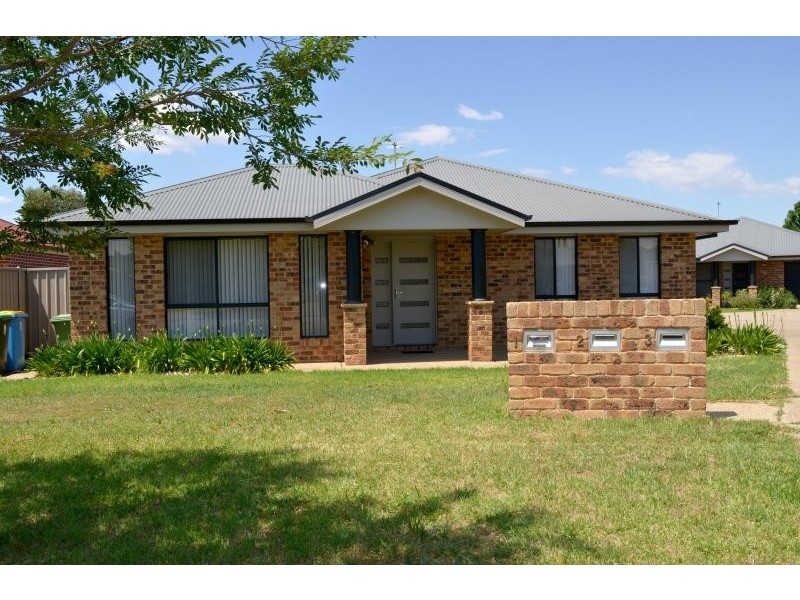 Unit 1/6 Yoogali Street, Glenfield Park NSW 2650