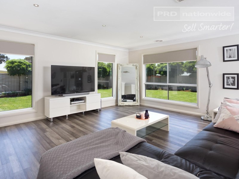 8 Preston Crescent, Lloyd NSW 2650