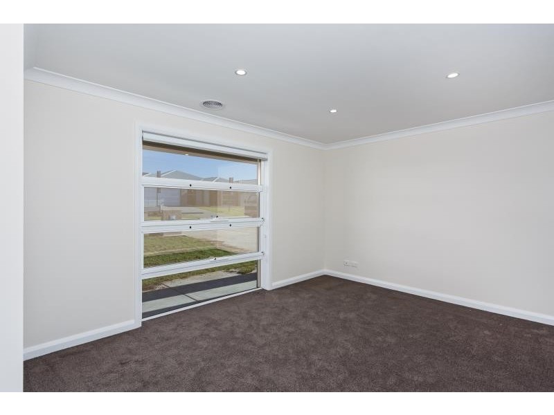 13 Goonawarra Street, Gobbagombalin NSW 2650
