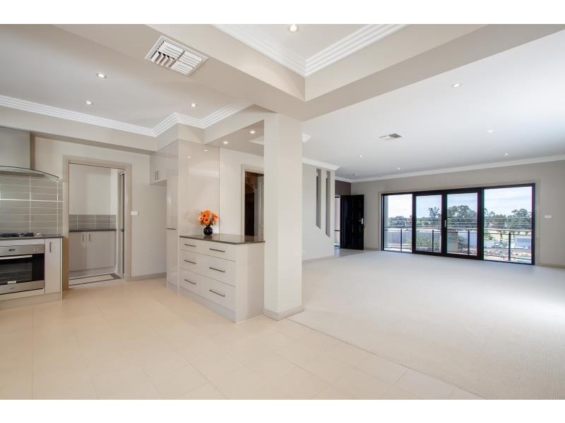 2/18-20 Railway Street, Wagga Wagga NSW 2650