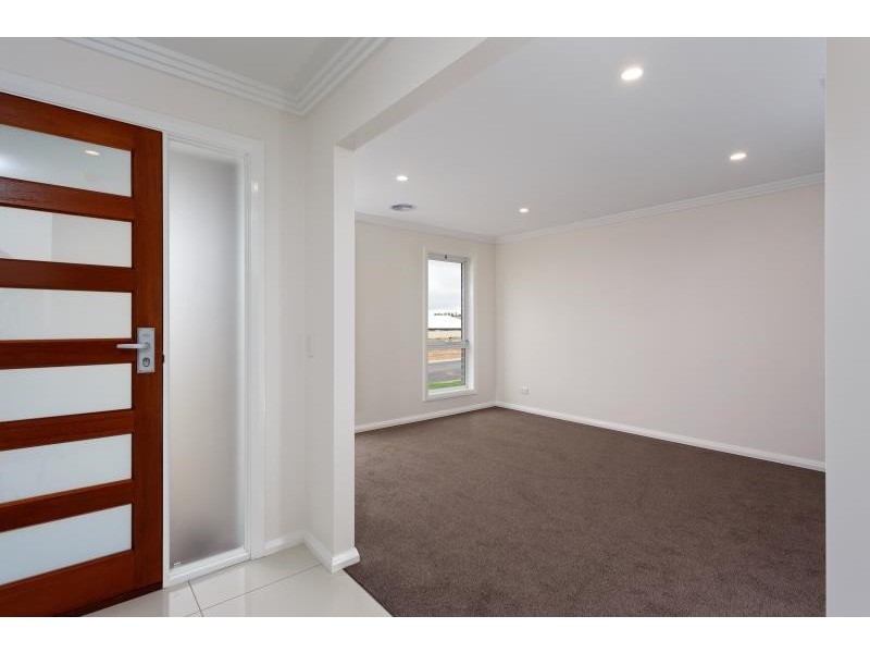 75 Barmedman Avenue, Gobbagombalin NSW 2650