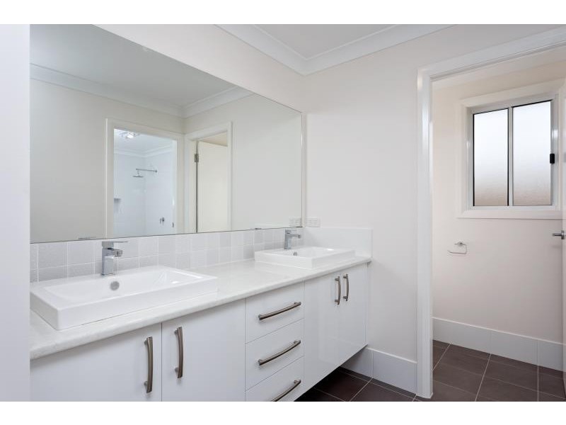 75 Barmedman Avenue, Gobbagombalin NSW 2650