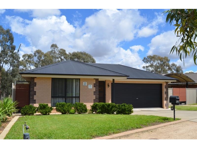 41 Swan Street, Flowerdale NSW 2650