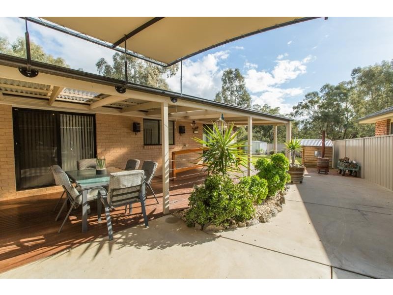 41 Swan Street, Flowerdale NSW 2650