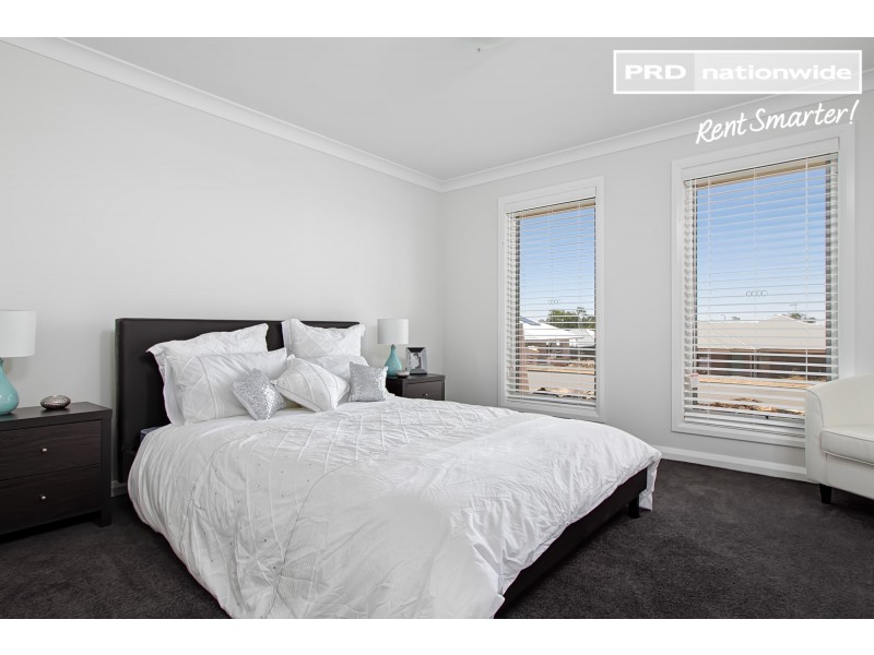 11 Tantoon Circuit, Forest Hill NSW 2651