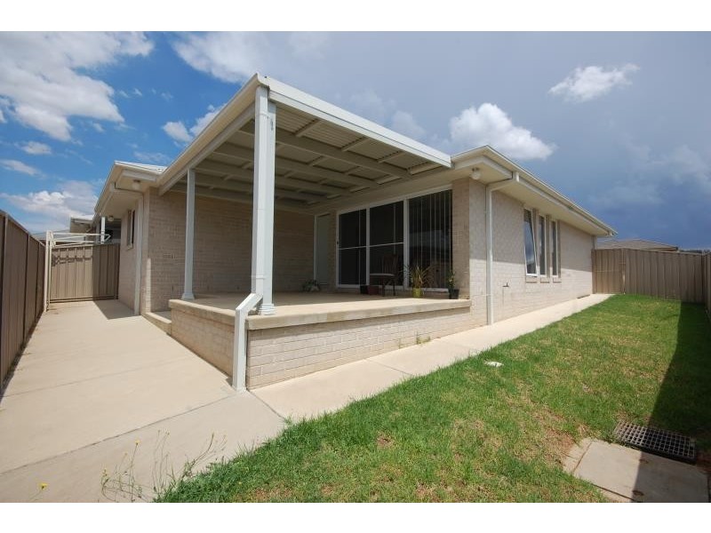 3 Tocal Street, Bourkelands NSW 2650