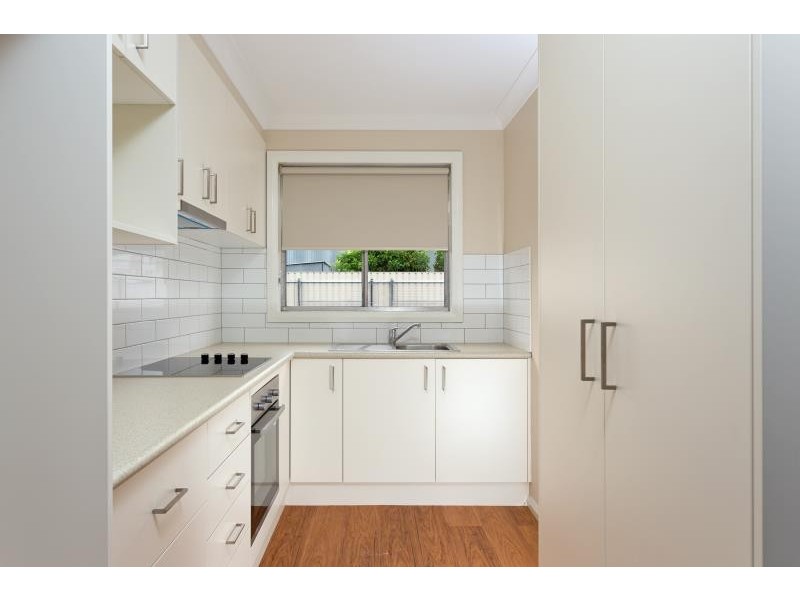 6/3 Bavaria Street, Tolland NSW 2650