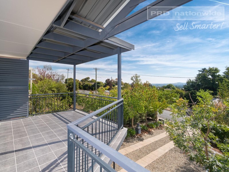 4 Hodson Avenue, Turvey Park NSW 2650