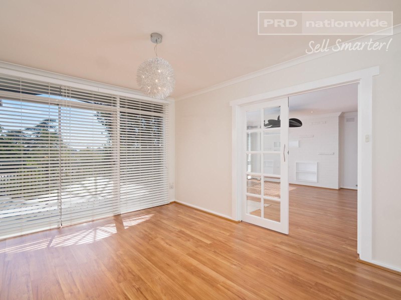 4 Hodson Avenue, Turvey Park NSW 2650