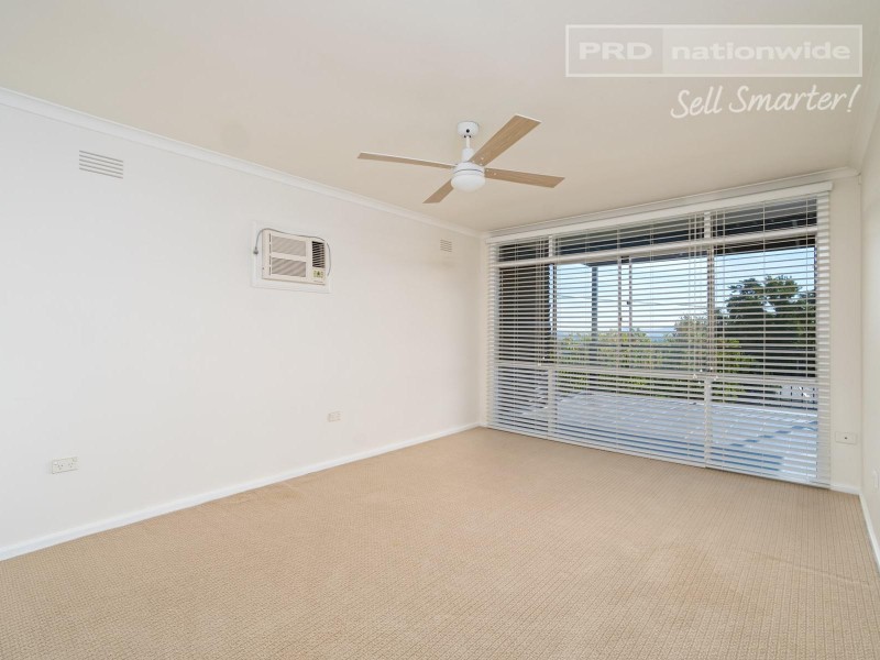 4 Hodson Avenue, Turvey Park NSW 2650