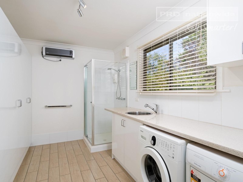 4 Hodson Avenue, Turvey Park NSW 2650