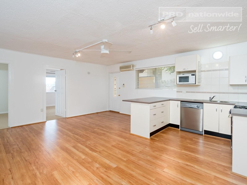 4 Hodson Avenue, Turvey Park NSW 2650