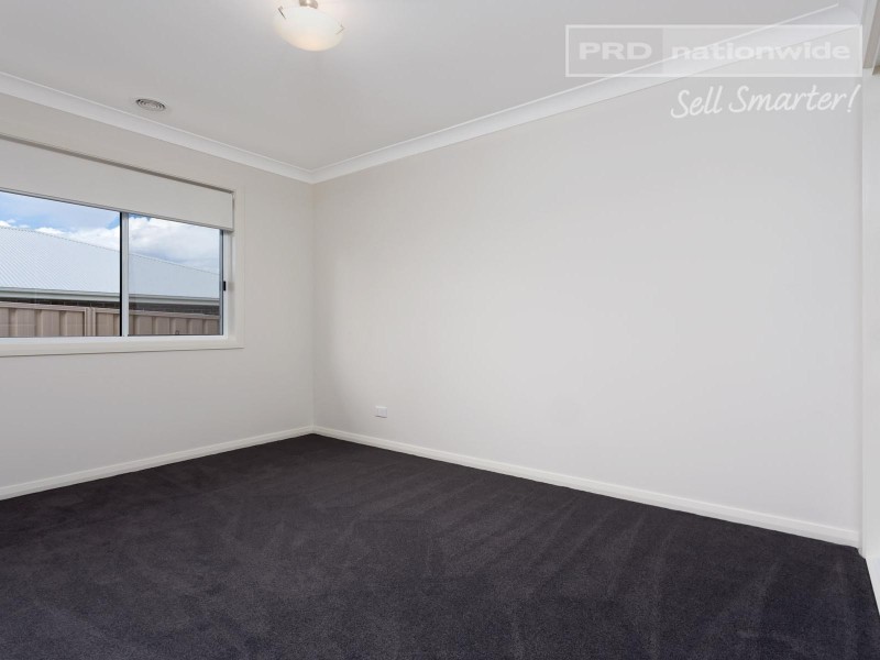 65 Barmedman Avenue, Gobbagombalin NSW 2650