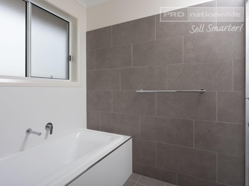 65 Barmedman Avenue, Gobbagombalin NSW 2650