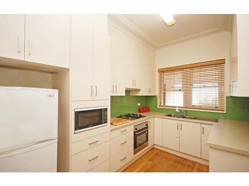 114 Fernleigh Road, Mount Austin NSW 2650