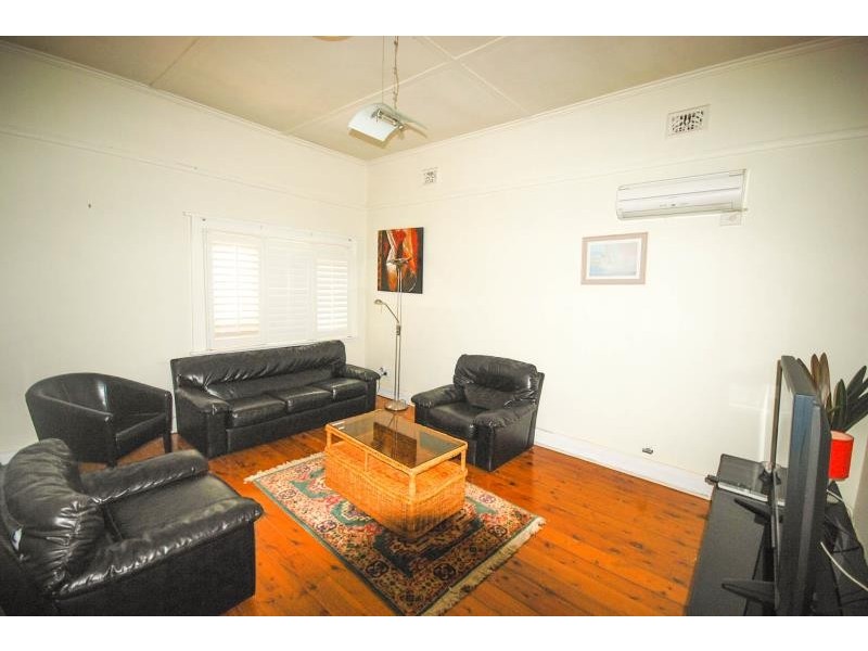 208 Edward Street, Wagga Wagga NSW 2650