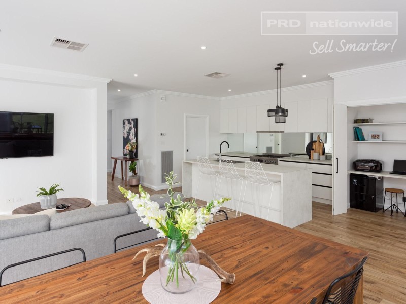 3 Breasley Crescent, Boorooma NSW 2650