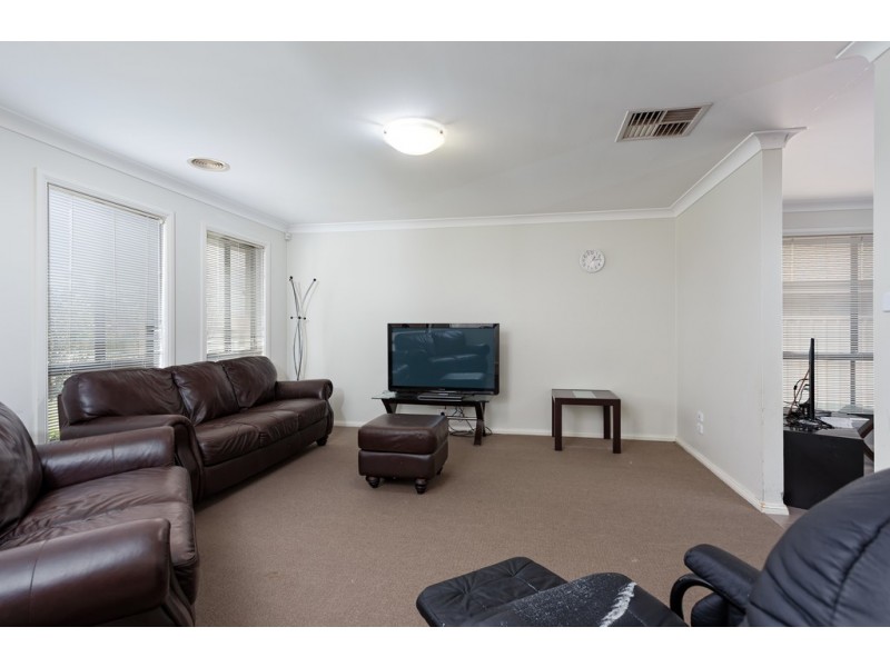 47 Barrima Drive, Glenfield Park NSW 2650