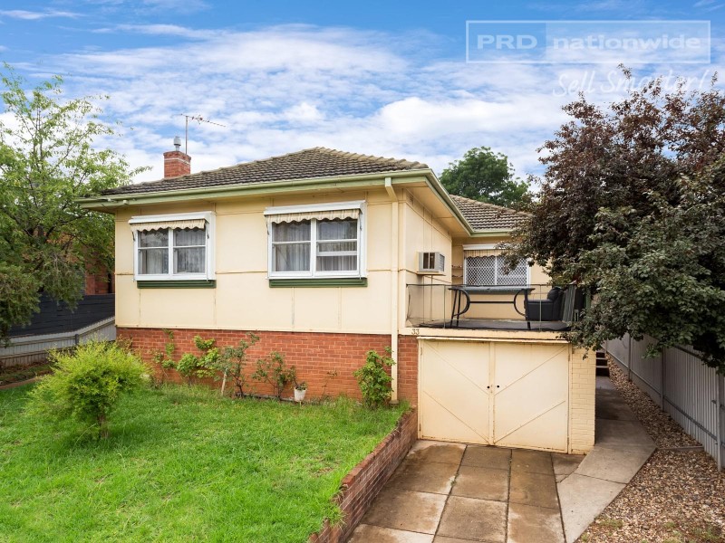 33 Mitchelmore Street, Turvey Park NSW 2650